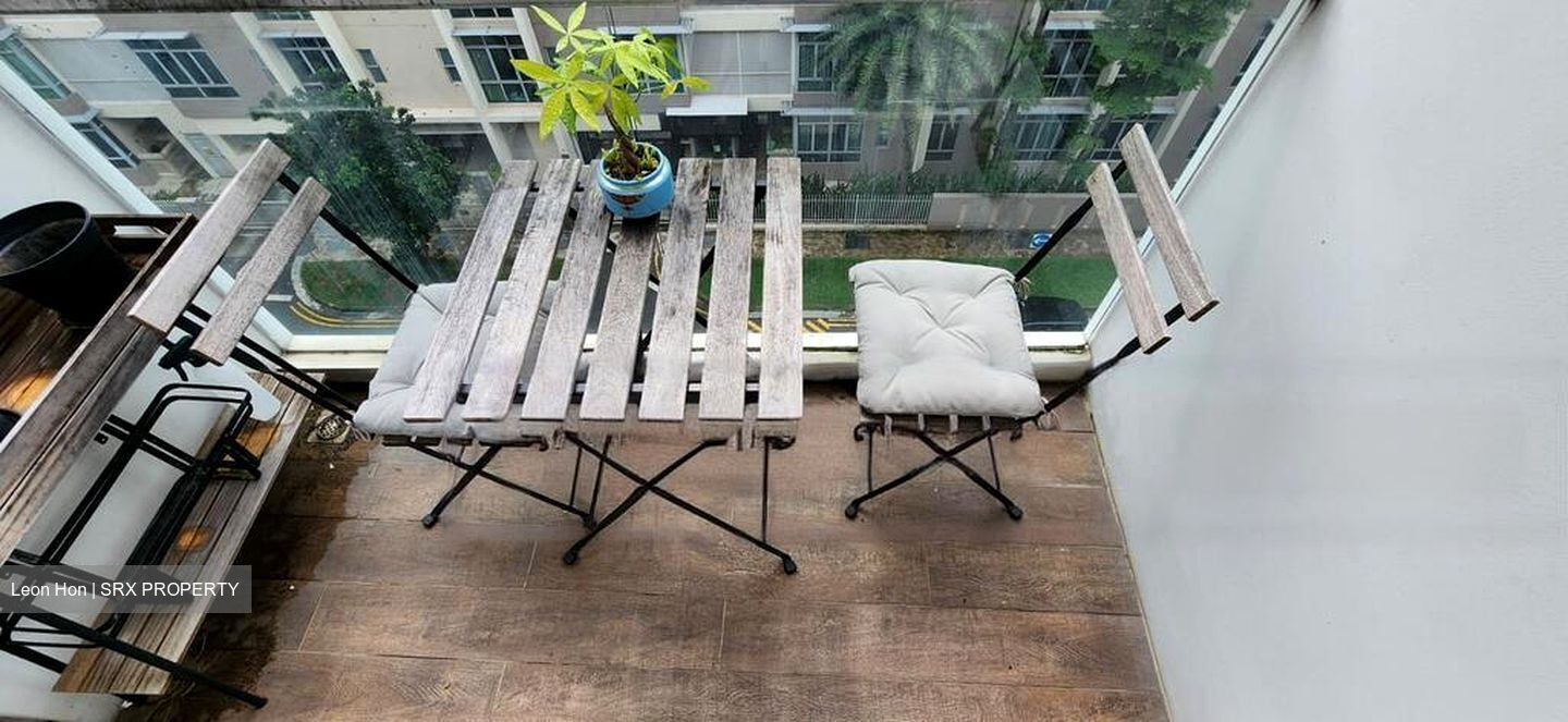 Metro Loft (D14), Apartment #467823491